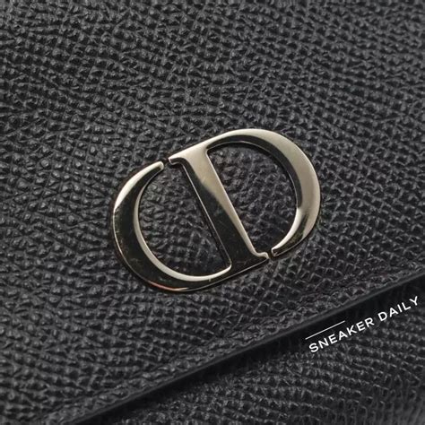 dior montaigne wallet